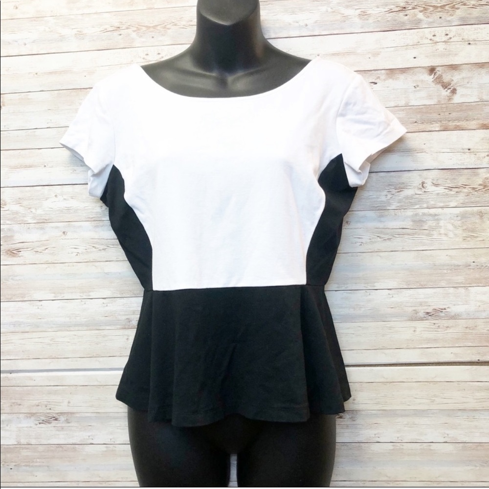 🍀4/$10 Banana Republic Colorblock Peplum Blouse